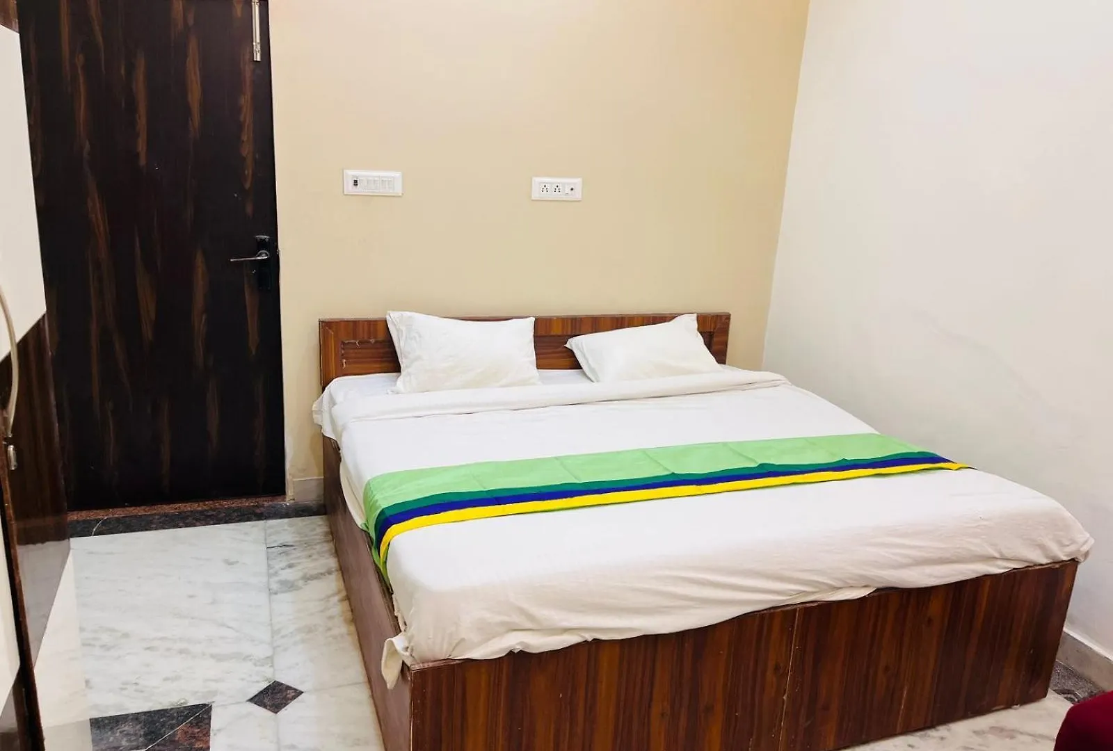 ** Hotel Taj Homestay Agra India