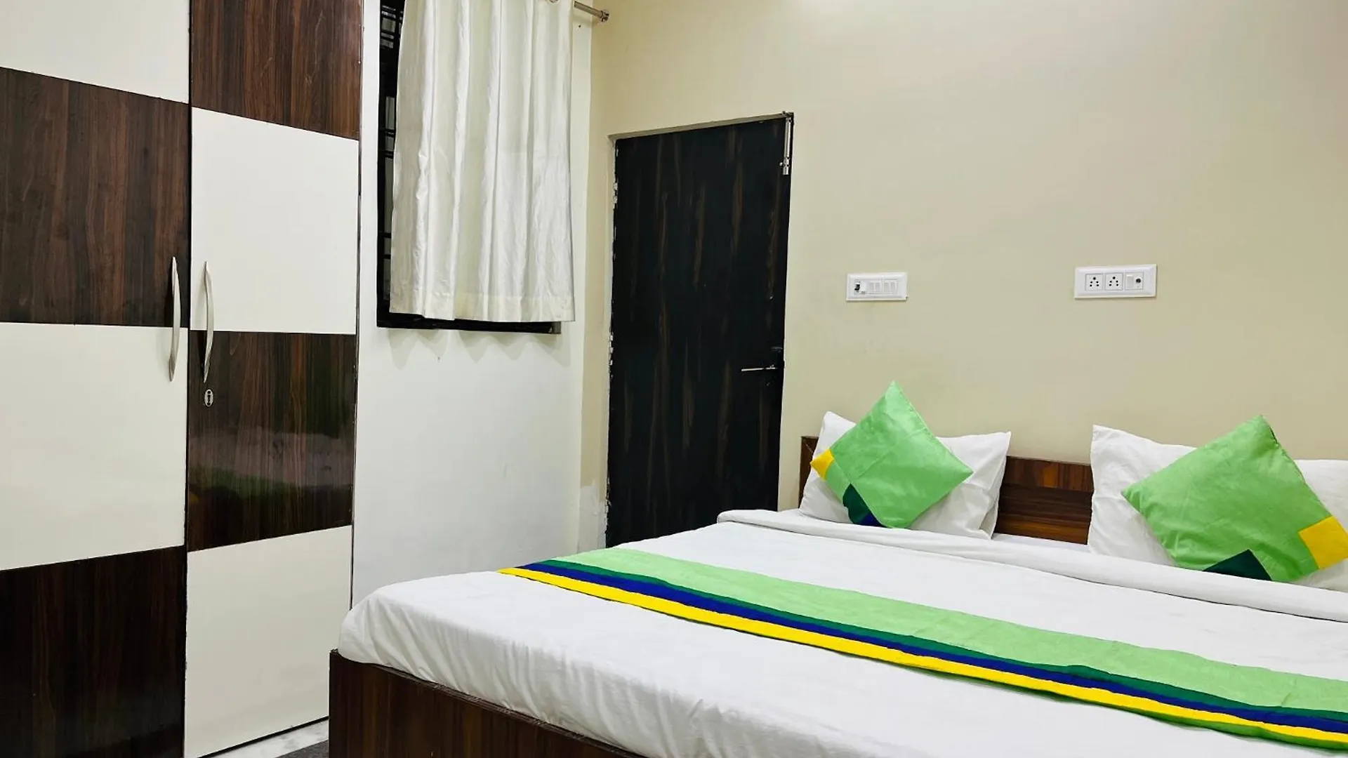 ** Hotel Taj Homestay Agra India