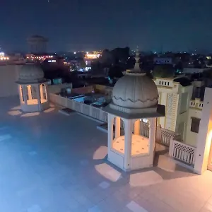 The Taj Vista -walking Distance To Taj Mahal Отель
